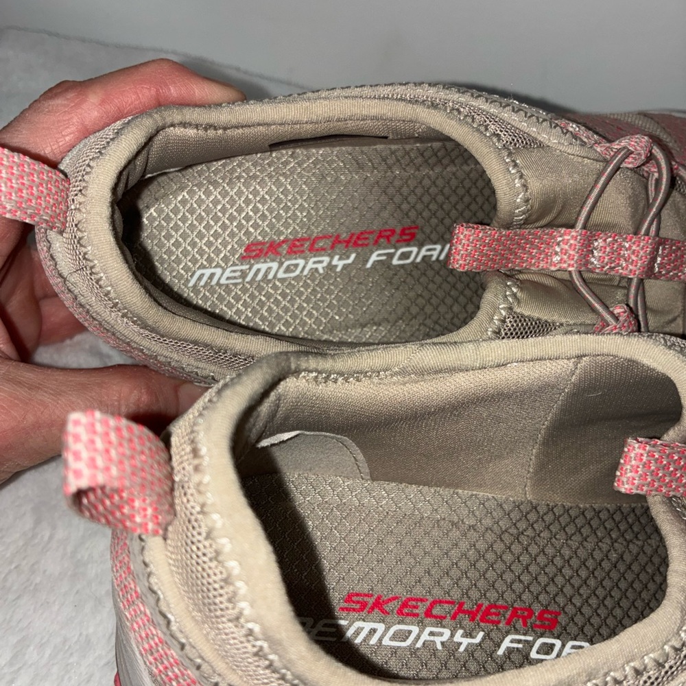 Skechers Pink and Tan Slip on shoes size 8 - Picture 10 of 11